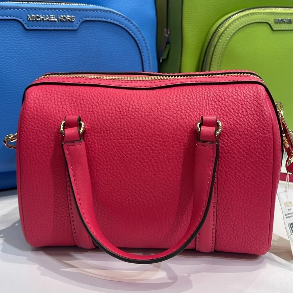 Michael Kors Travel Small Duffle Leather Crossbody Satchel Electric Pink
NWT - Picture 6 of 16